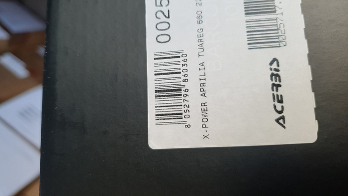 Seitliche Motorabdeckungen Acerbis X-Power Aprilia Tuareg 660